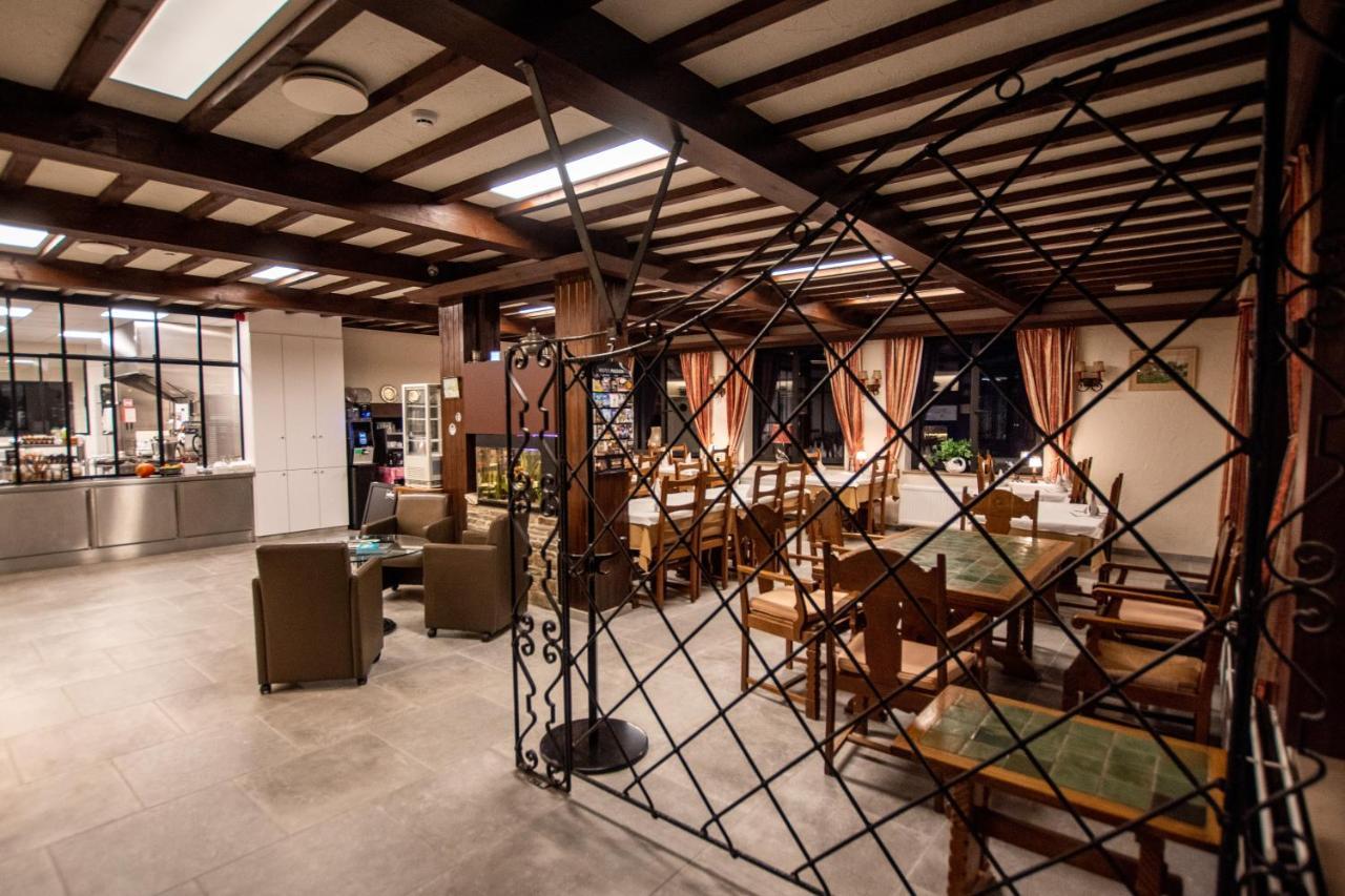 Auberge Le Vieux Moulin Poupehan Екстер'єр фото