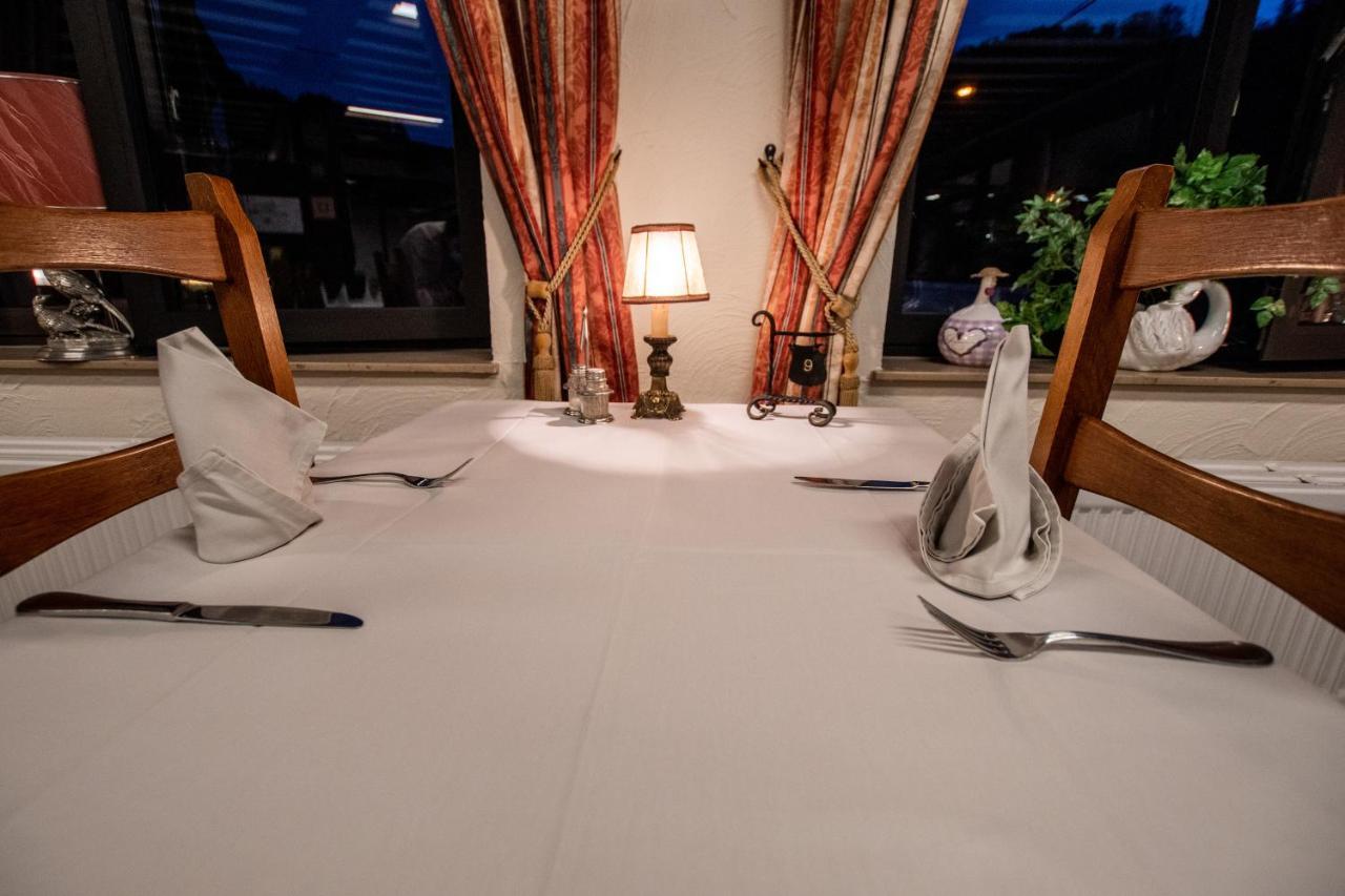 Auberge Le Vieux Moulin Poupehan Екстер'єр фото